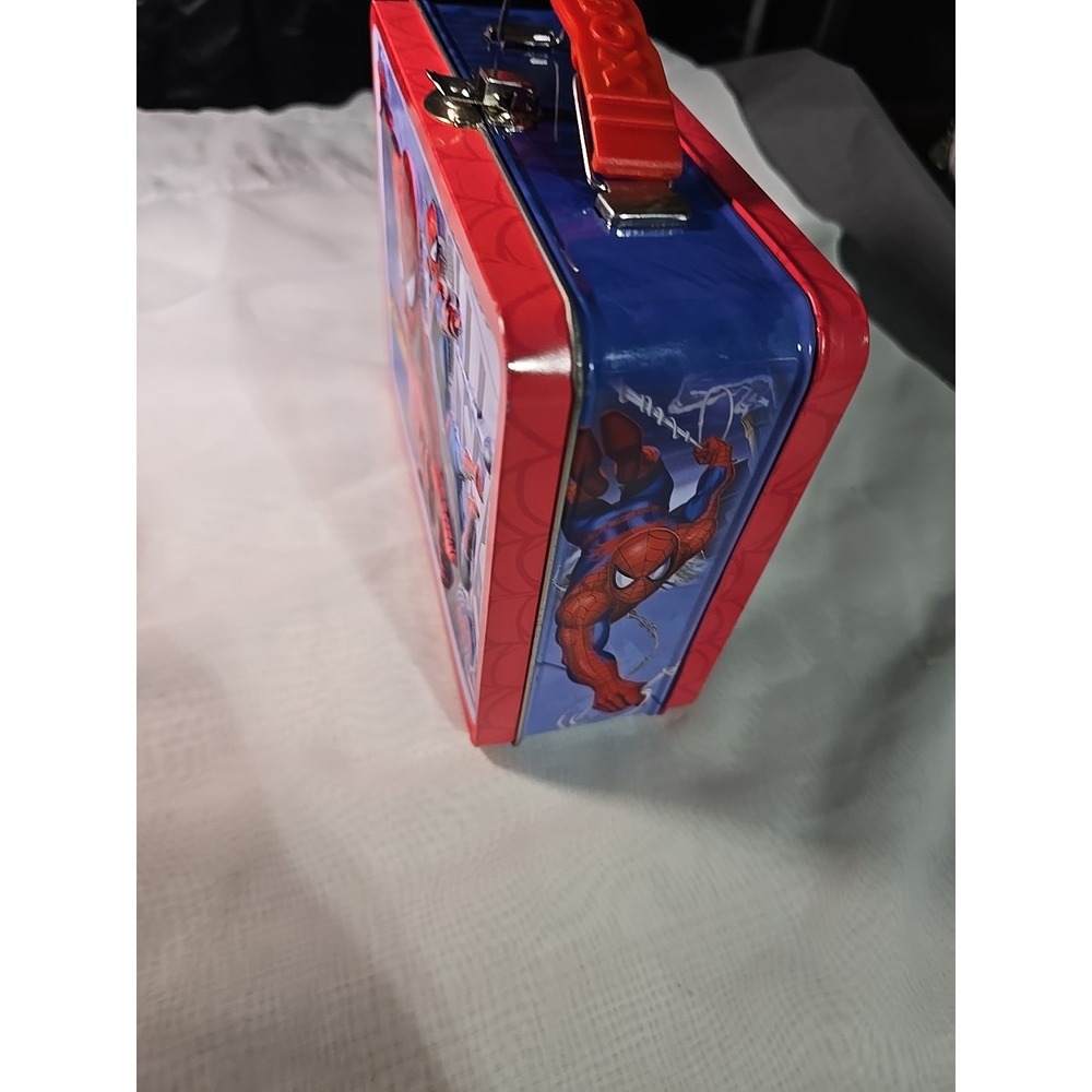 Spider-man ~3D‎ Edition ~Marvel Comics ~Tin Lunch Box GUC - Picture 2 of 11